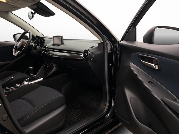 Mazda 2 25 of 30