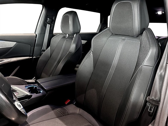 Peugeot 5008 5 of 15