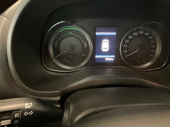 Hyundai Kona 9 of 27