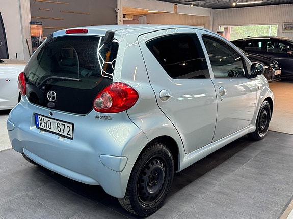 Toyota Aygo 5 of 14