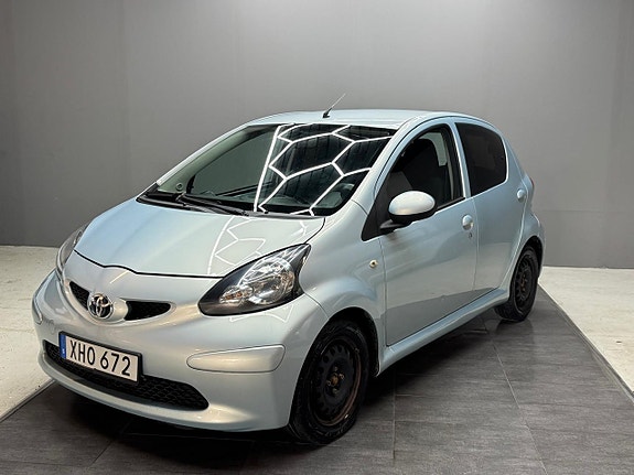 Toyota Aygo 3 of 14