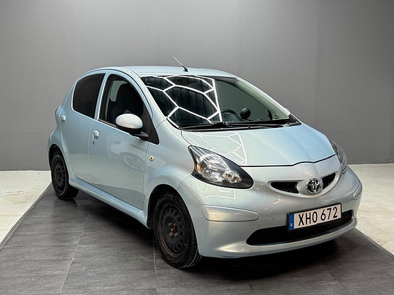 Toyota Aygo 2 of 14