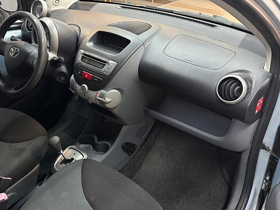 Toyota Aygo 8 of 14