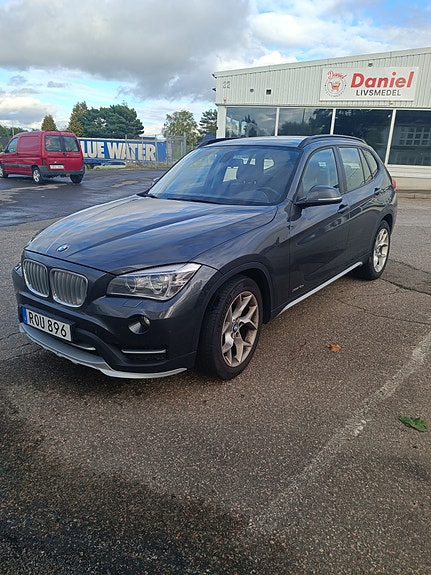 BMW X1 2 of 7