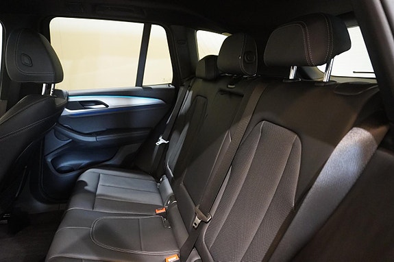 BMW X3 9 of 20