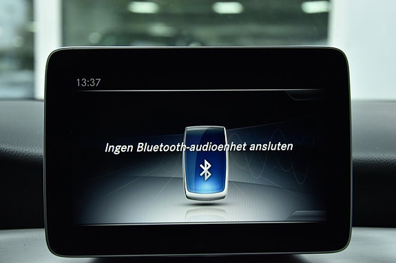 Mercedes-Benz CLA180 17 of 25