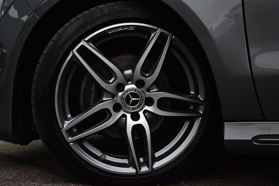 Mercedes-Benz CLA180 23 of 25