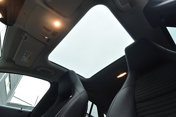 Mercedes-Benz CLA180 24 of 25