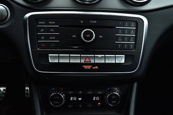 Mercedes-Benz CLA180 16 of 25