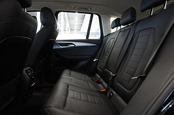 BMW X3 14 of 19