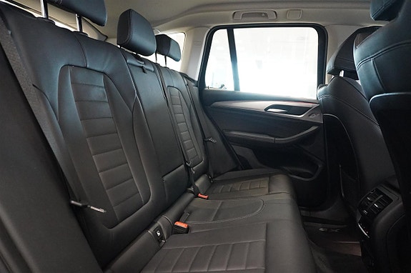 BMW X3 15 of 19