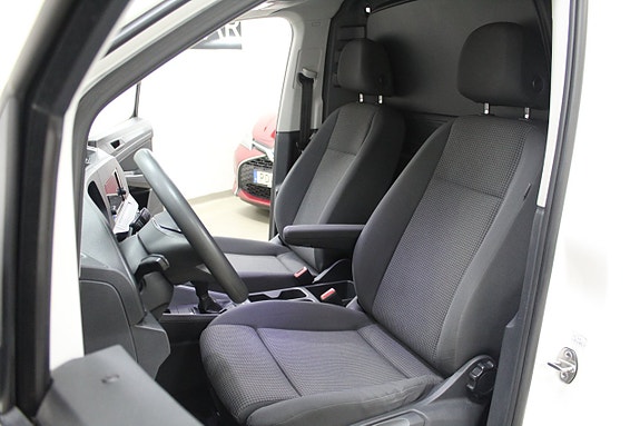 Volkswagen Caddy Maxi 11 of 16