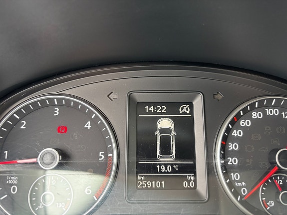 Volkswagen Caddy 10 of 13