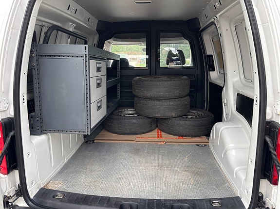 Volkswagen Caddy 8 of 13