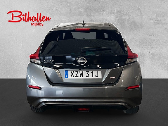 Nissan Leaf 3 of 11