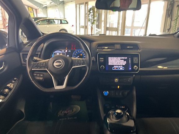 Nissan Leaf 8 of 11