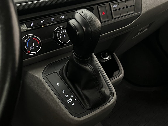 Volkswagen Transporter 21 of 30