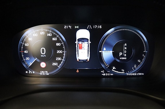 Volvo XC60 13 of 20