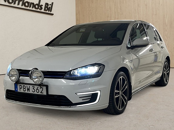Volkswagen Golf I 2 of 8