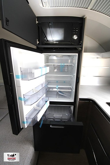 Adria Alpina 663 HT 11 of 18
