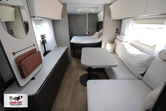 Adria Alpina 663 HT 5 of 18