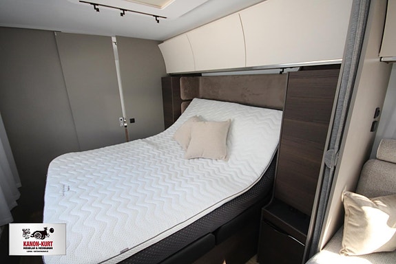Adria Alpina 663 HT 7 of 18