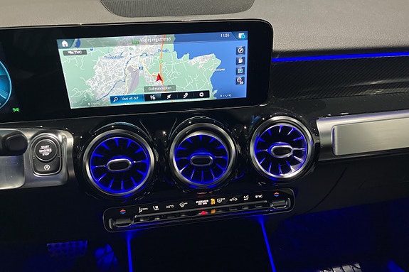 Mercedes-Benz GLB220 d 10 of 30