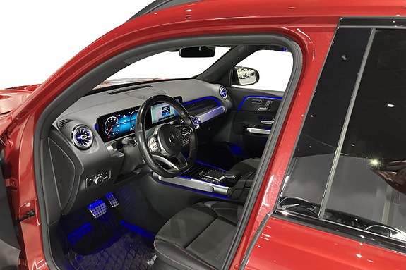 Mercedes-Benz GLB220 d 27 of 30
