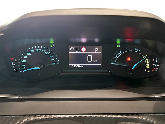 Peugeot 208 8 of 15