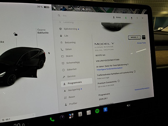 Tesla Model Y 18 of 20