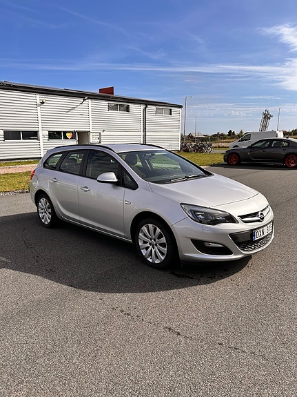 Opel Astra 2 of 12