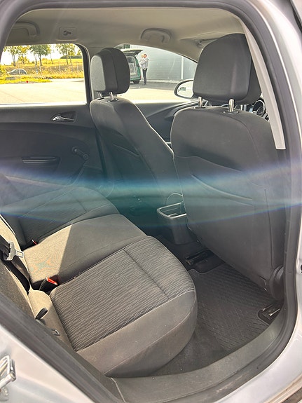 Opel Astra 10 of 12