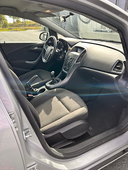 Opel Astra 7 of 12