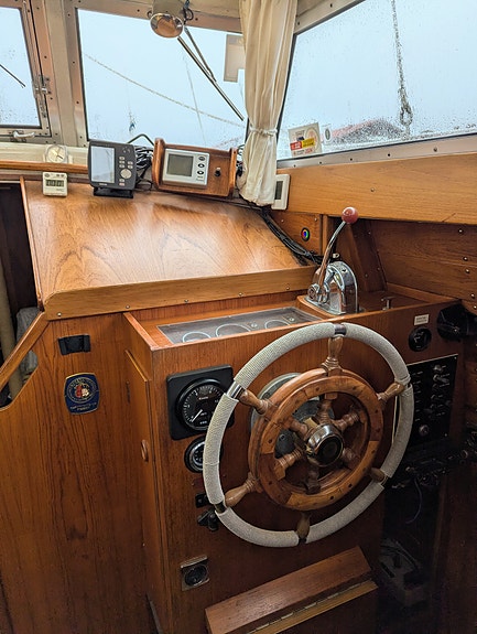 Fjord MS 33 - Trygg och välbyggd norsk motorseglare med goda seglingsegenskaper 4 of 8