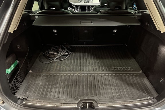Volvo XC60 6 of 24