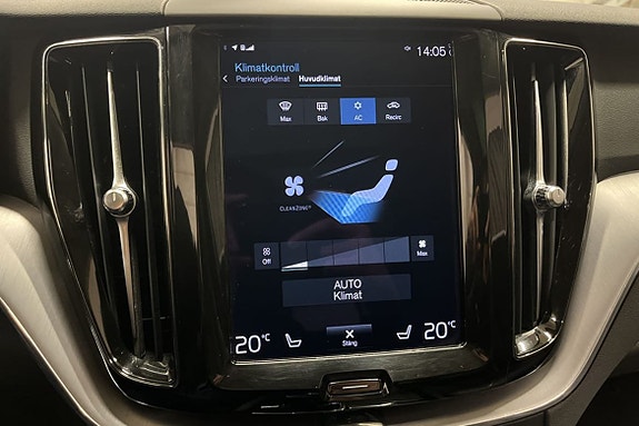 Volvo XC60 14 of 23