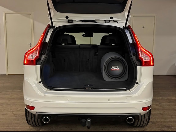 Volvo XC60 5 of 7