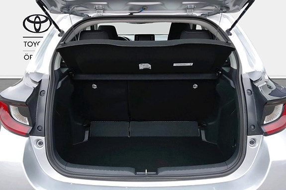 Toyota Yaris 11 of 11