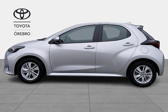 Toyota Yaris 3 of 11