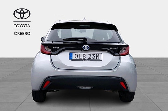 Toyota Yaris 5 of 11