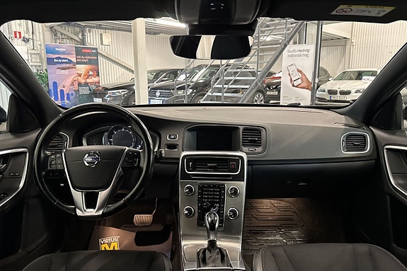 Volvo V60 11 of 21