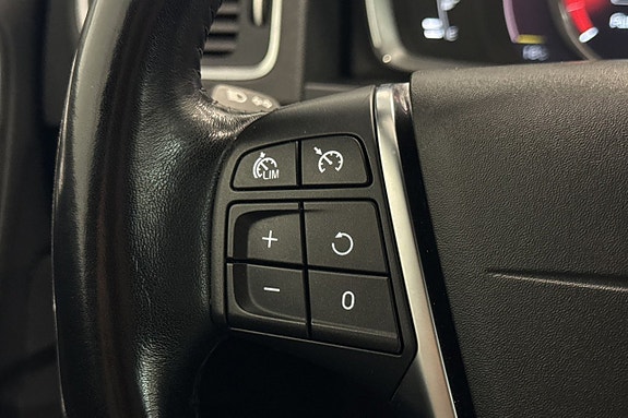 Volvo V60 13 of 21