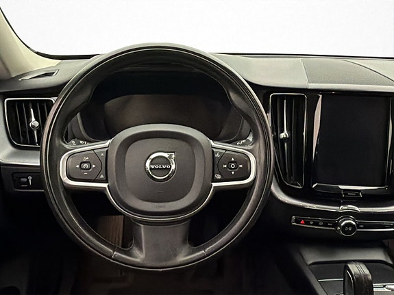 Volvo XC60 14 of 30