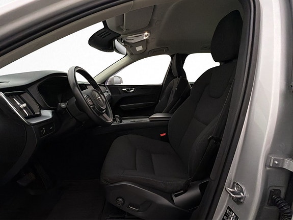 Volvo XC60 12 of 30