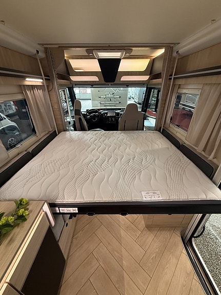 CHALLENGER 2060 Sport Edition Stor lounge, dieselvärmare m elpatron, bra garage m.m! 13 of 21