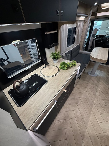 CHALLENGER 2060 Sport Edition Stor lounge, dieselvärmare m elpatron, bra garage m.m! 17 of 21