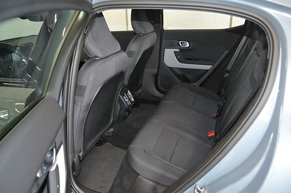 Polestar 2 7 of 12
