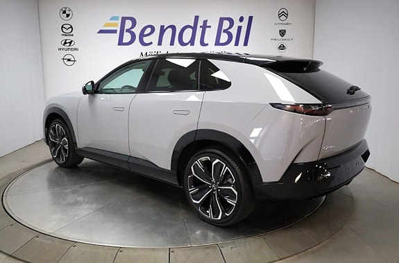Mazda CX-6e 9 of 30
