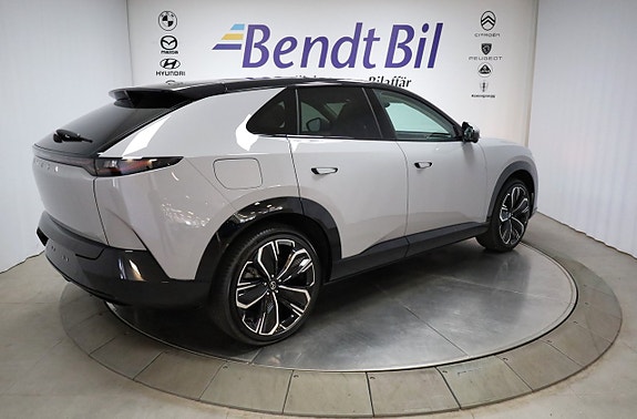 Mazda CX-6e 21 of 30