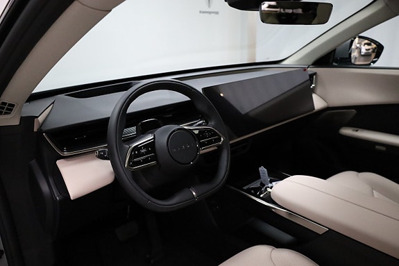 Mazda CX-6e 16 of 30
